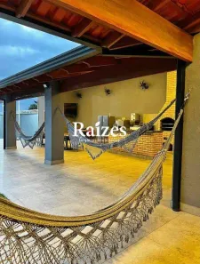 Fazenda/Sítio com 3 Quartos à venda, 250m² no Morada dos Pássaros, Uberlândia