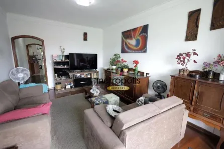Sobrado com 4 Quartos à venda, 236m² no Pinheirinho, Santo André