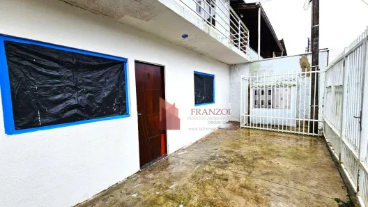 Casa com 2 Quartos para alugar, 40m² no Cidade Nova, Itajaí