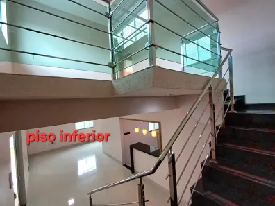 Sobrado com 3 Quartos à venda, 167m² no Goiânia 2, Goiânia