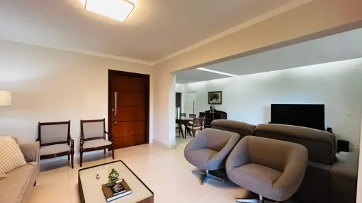 Apartamento com 4 Quartos à venda, 236m² no Fundinho, Uberlândia