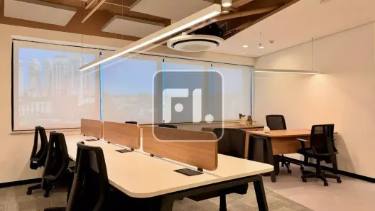 Sala Comercial à venda, 200m² no Liberdade, São Paulo