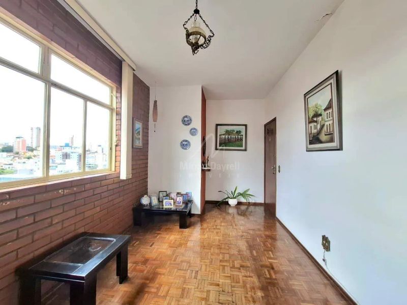 Apartamento com 3 quartos — Sagrada Família, Belo Horizonte