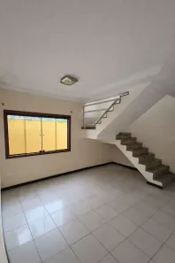 Sobrado com 5 Quartos à venda, 270m² no Loteamento Fernando Camargo Nogueira, Taubaté