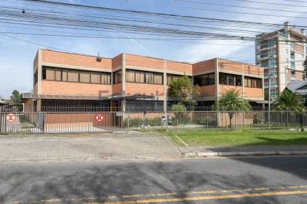 Prédio Comercial para alugar, 432m² no Centro, Pinhais