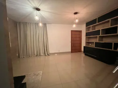 Casa de Condomínio com 3 Quartos para venda ou aluguel, 180m² no Santa Cruz, Cuiabá