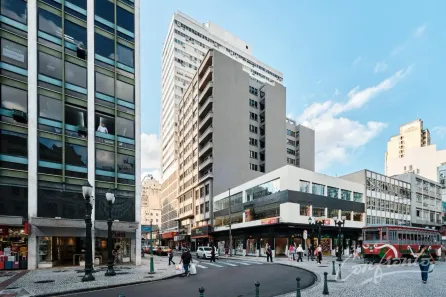 Sala Comercial para alugar, 213m² no Centro, Curitiba