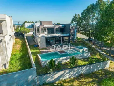 Casa de Condomínio com 4 Quartos à venda, 475m² no Caxambu, Jundiaí