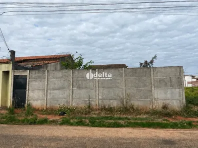Lote/Terreno à venda, 250m² no Santa Rosa, Uberlândia