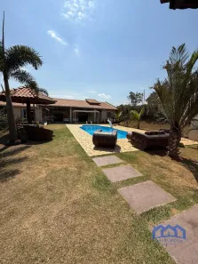 Fazenda/Sítio com 3 Quartos à venda, 1000m² no , Mairinque