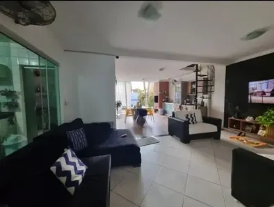 Casa de Condomínio com 5 Quartos à venda, 350m² no Parque Verde, Belém