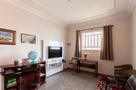 Casa com 4 Quartos à venda, 250m² no Padre Eustáquio, Belo Horizonte