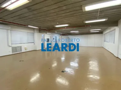Sala Comercial com 4 Quartos para alugar, 196m² no Vila Olímpia, São Paulo