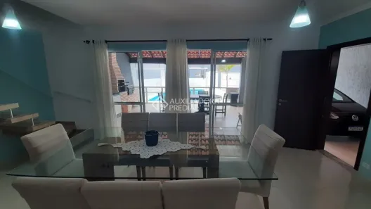 Sobrado com 5 Quartos à venda, 340m² no Santa Terezinha, Itanhaém