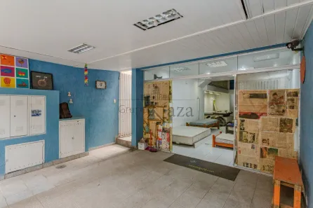 Casa com 2 Quartos para alugar, 334m² no Pinheiros, São Paulo