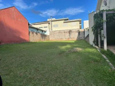 Lote/Terreno à venda, 300m² no Aurora, Londrina