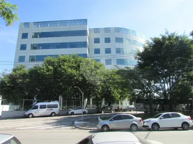 Sala Comercial para alugar, 1000m² no Jardim das Laranjeiras, São Paulo