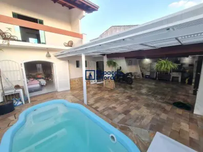 Sobrado com 3 Quartos à venda, 285m² no Jardim Califórnia, Caraguatatuba