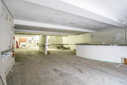 Ponto Comercial para alugar, 240m² no Centro, Osasco