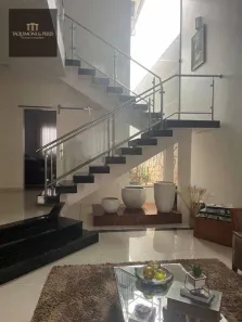 Sobrado com 3 Quartos à venda, 242m² no Vila Santa Isabel, Anápolis