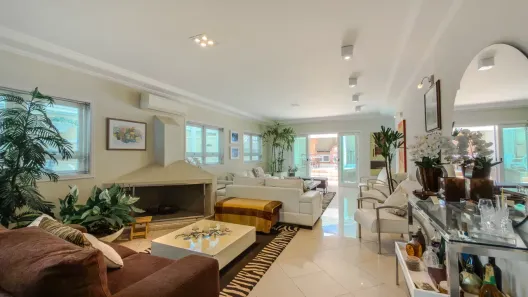 Casa de Condomínio com 4 Quartos à venda, 348m² no Alphaville, Santana de Parnaíba