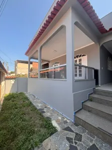 Casa com 3 Quartos para alugar, 180m² no Santos Dumont, Vila Velha