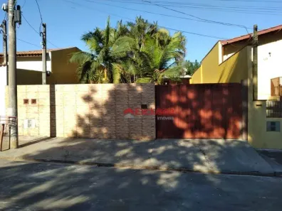 Casa com 2 Quartos para alugar, 100m² no Jardim Fortaleza, Paulínia