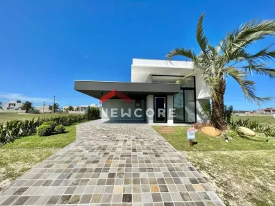 Casa de Condomínio com 3 Quartos à venda, 175m² no Curumim, Capão da Canoa