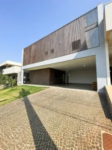 Casa com 4 Quartos para alugar, 307m² no Condomínio Residencial Villa Capri, Rio Verde
