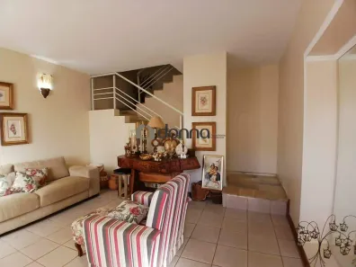 Casa com 3 Quartos à venda, 238m² no Bom Retiro, Uberaba