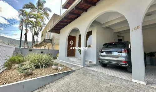 Casa com 4 Quartos à venda, 200m² no Garcia, Blumenau