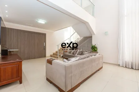 Casa com 4 Quartos à venda, 331m² no Xaxim, Curitiba