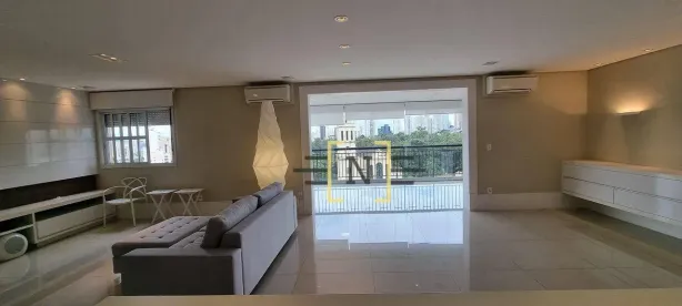 Apartamento com 3 Quartos para alugar, 178m² no Aclimação, São Paulo