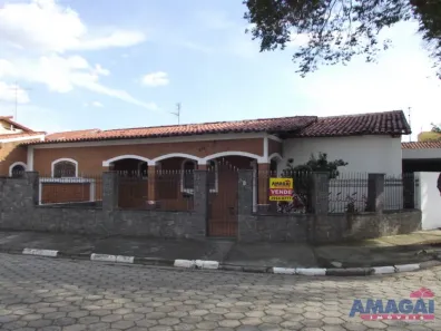 Casa com 3 Quartos à venda, 240m² no Jardim Flórida, Jacareí