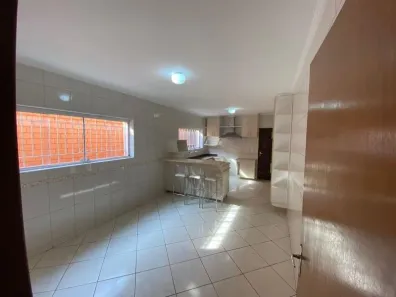 Casa com 3 Quartos para alugar, 145m² no Vila Campesina, Osasco