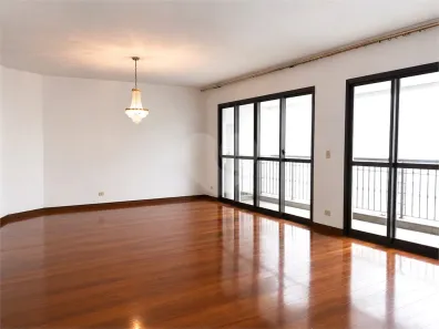Apartamento com 4 Quartos para alugar, 178m² no Campo Belo, São Paulo