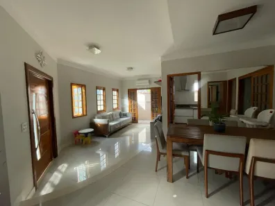 Casa de Condomínio com 3 Quartos à venda, 165m² no Loteamento Villa Branca, Jacareí