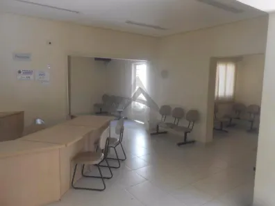 Imóvel Comercial com 5 Quartos para alugar, 381m² no Vila Itapura, Campinas