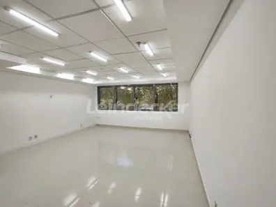 Sala Comercial para alugar, 37m² no Boa Vista, Porto Alegre
