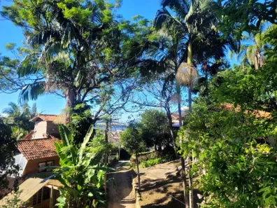 Casa com 3 Quartos à venda, 200m² no Lagoa da Conceição, Florianópolis