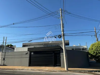 Casa com 3 Quartos à venda, 178m² no São Miguel, Marília