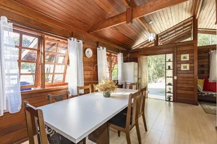 Casa com 6 Quartos à venda, 250m² no São Braz, Curitiba