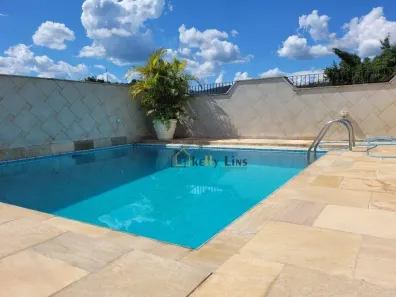 Sobrado com 3 Quartos à venda, 427m² no Centro, Amparo