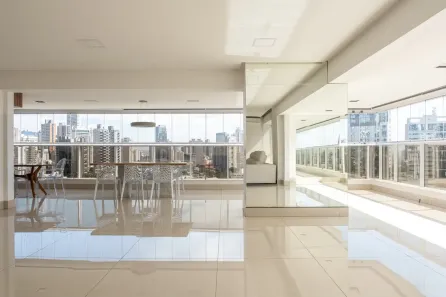Casa com 3 Quartos para alugar, 260m² no Setor Marista, Goiânia