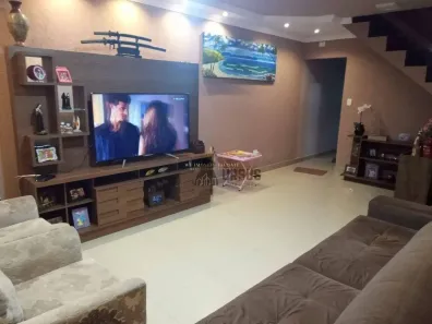 Sobrado com 3 Quartos à venda, 100m² no Vila Santa Isabel, Taubaté
