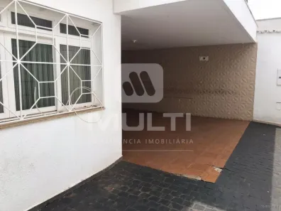 Casa com 3 Quartos à venda, 260m² no Osvaldo Rezende, Uberlândia