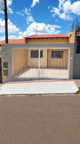 Casa com 2 Quartos à venda, 60m² no Parque Residencial Elizabeth, Londrina