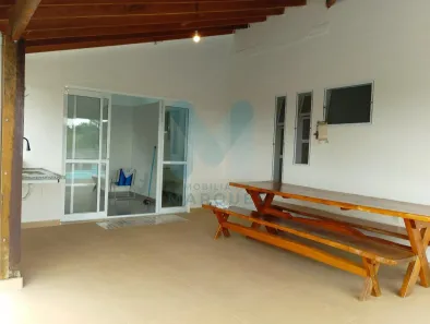 Fazenda/Sítio com 3 Quartos à venda, 100m² no Vila Favorino, Caçapava