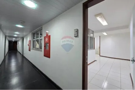 Sala Comercial à venda, 75m² no Comércio, Salvador