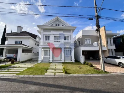 Casa de Condomínio com 2 Quartos à venda, 330m² no Pinheirinho, Curitiba